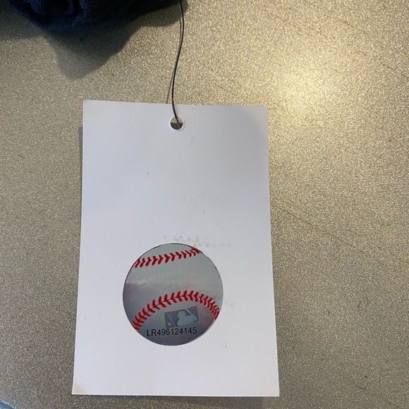 SF Giants Deep V Neck Sequined Tee - Picture 5 of 5